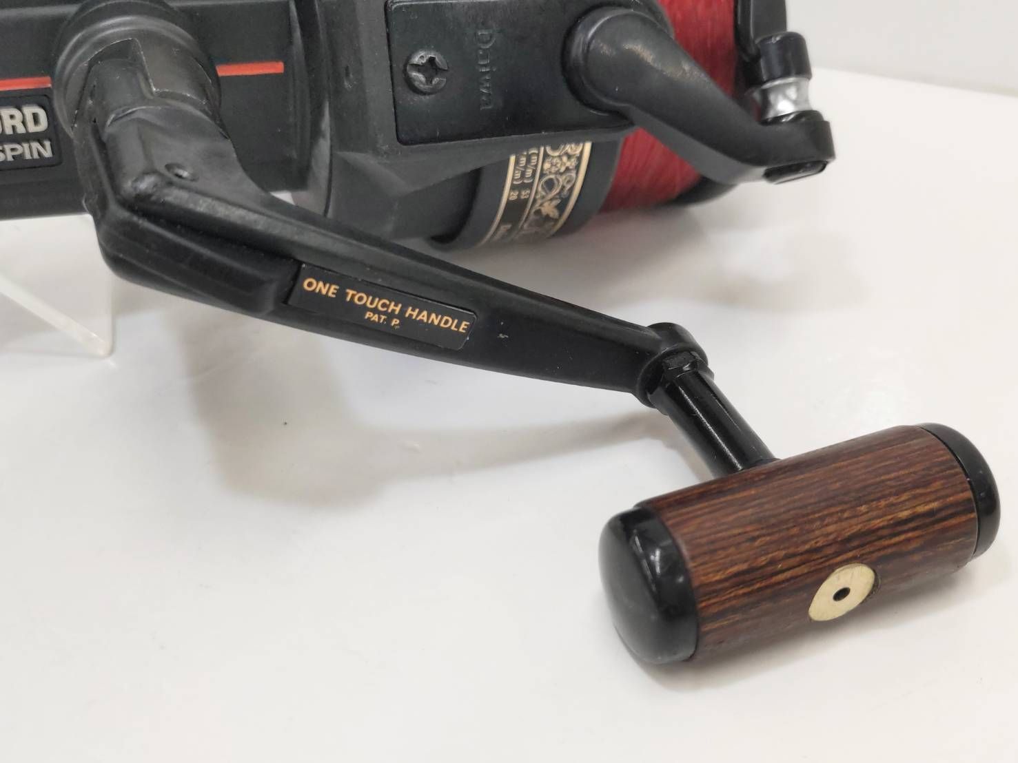 美品　箱付Daiwa ダイワ カーボンスピン　リアドラグ　EX-800RDリール Yahoo!オークション - 美品 箱付Daiwa ダイワ カーボンスピン