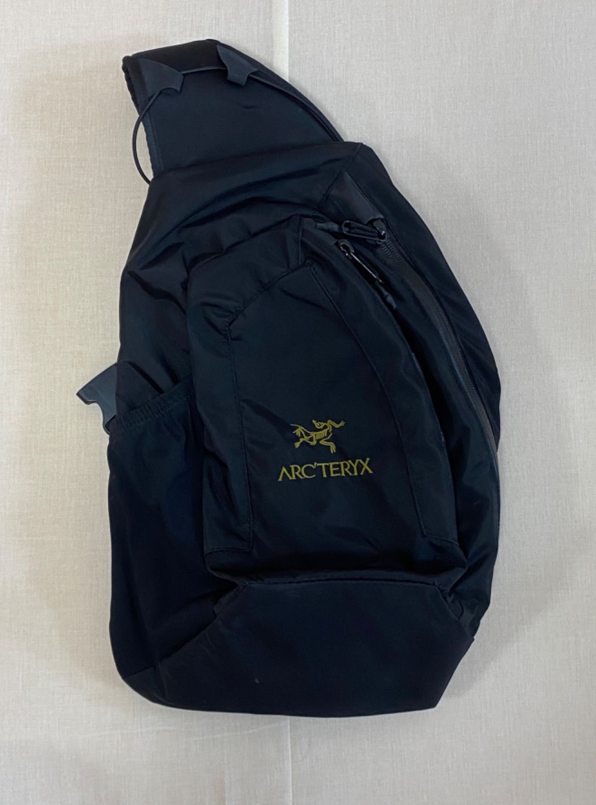 安心の日本製 ARCTERYX QUIVER クイバー スリング ワンショルダー ...