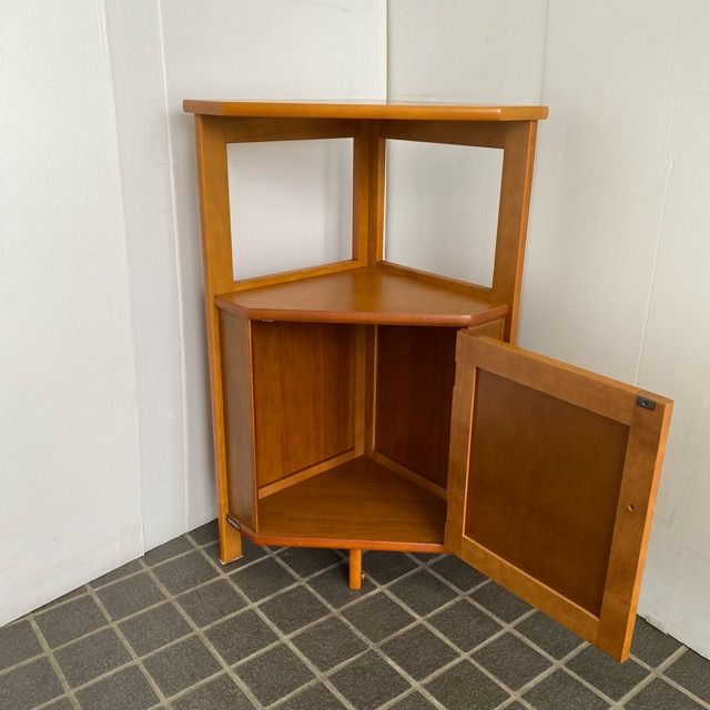 配送不可、現地引取のみ、リユース品】カリモク家具 籐扉