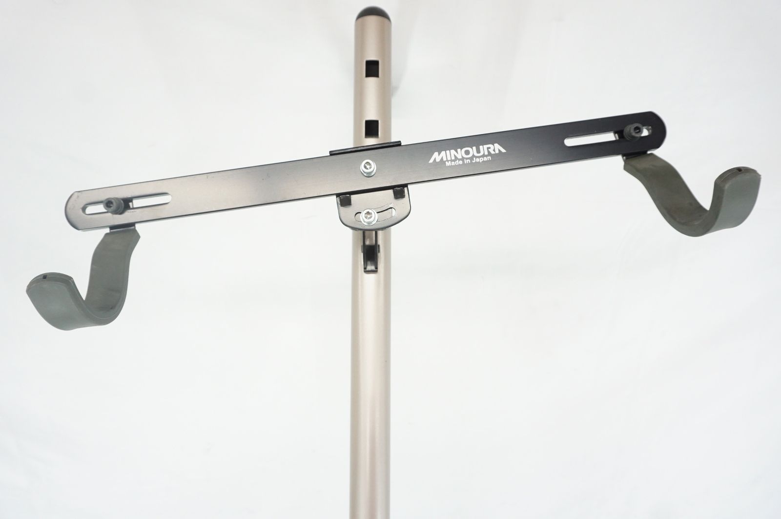 MINOURA ミノウラ グラビティスタンド | バイチャリ阪急塚口店