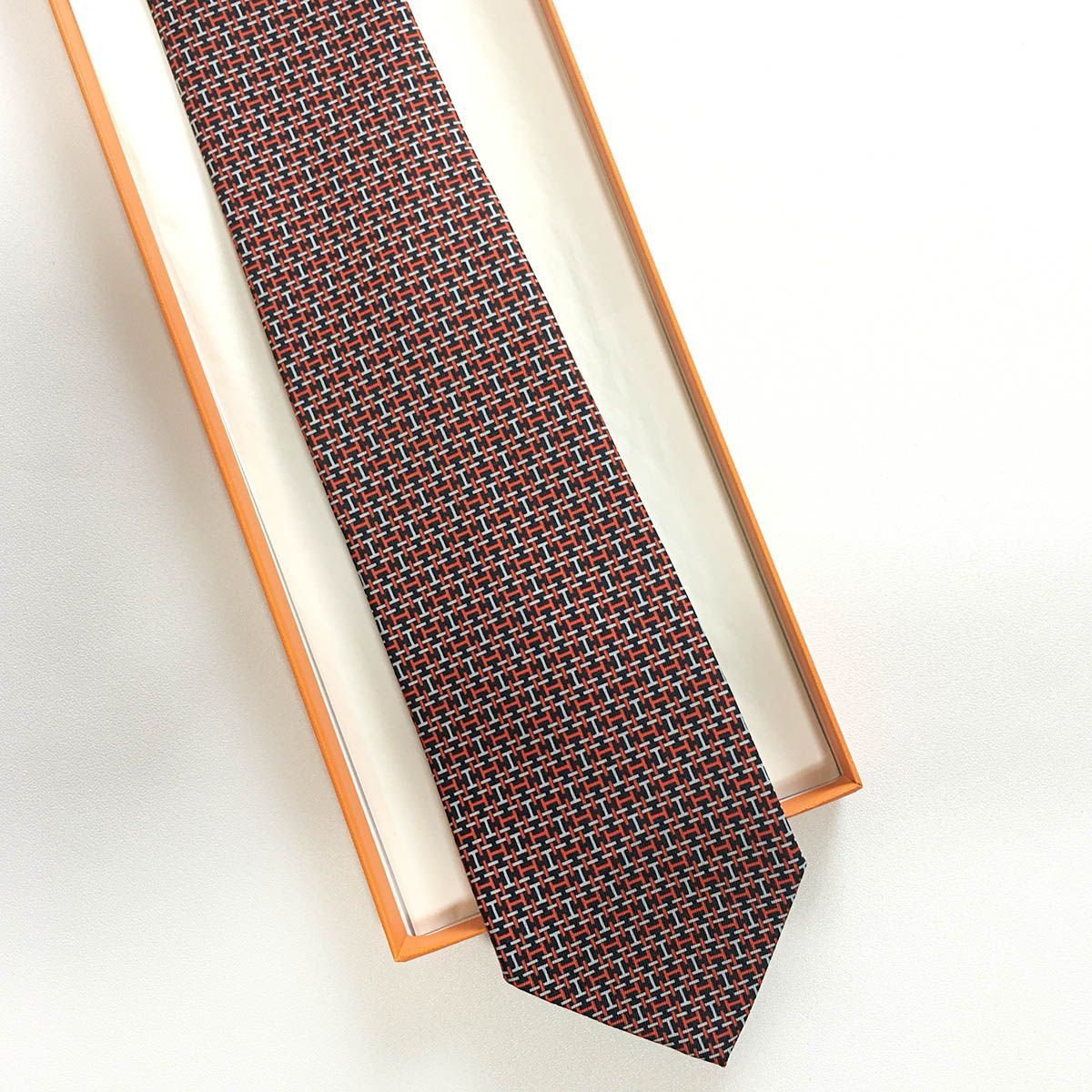 美品 エルメス HERMES ネクタイ シルク100% フランス製 レッド