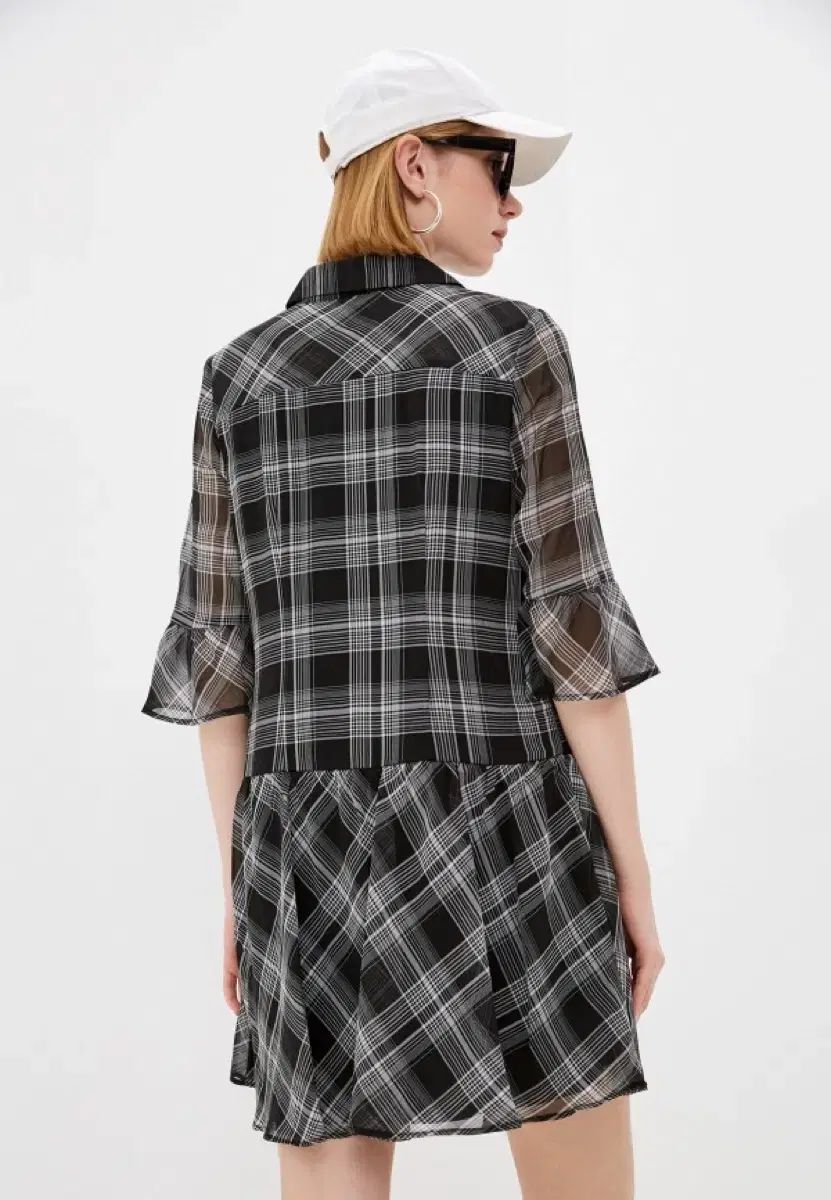 DKNY チェック