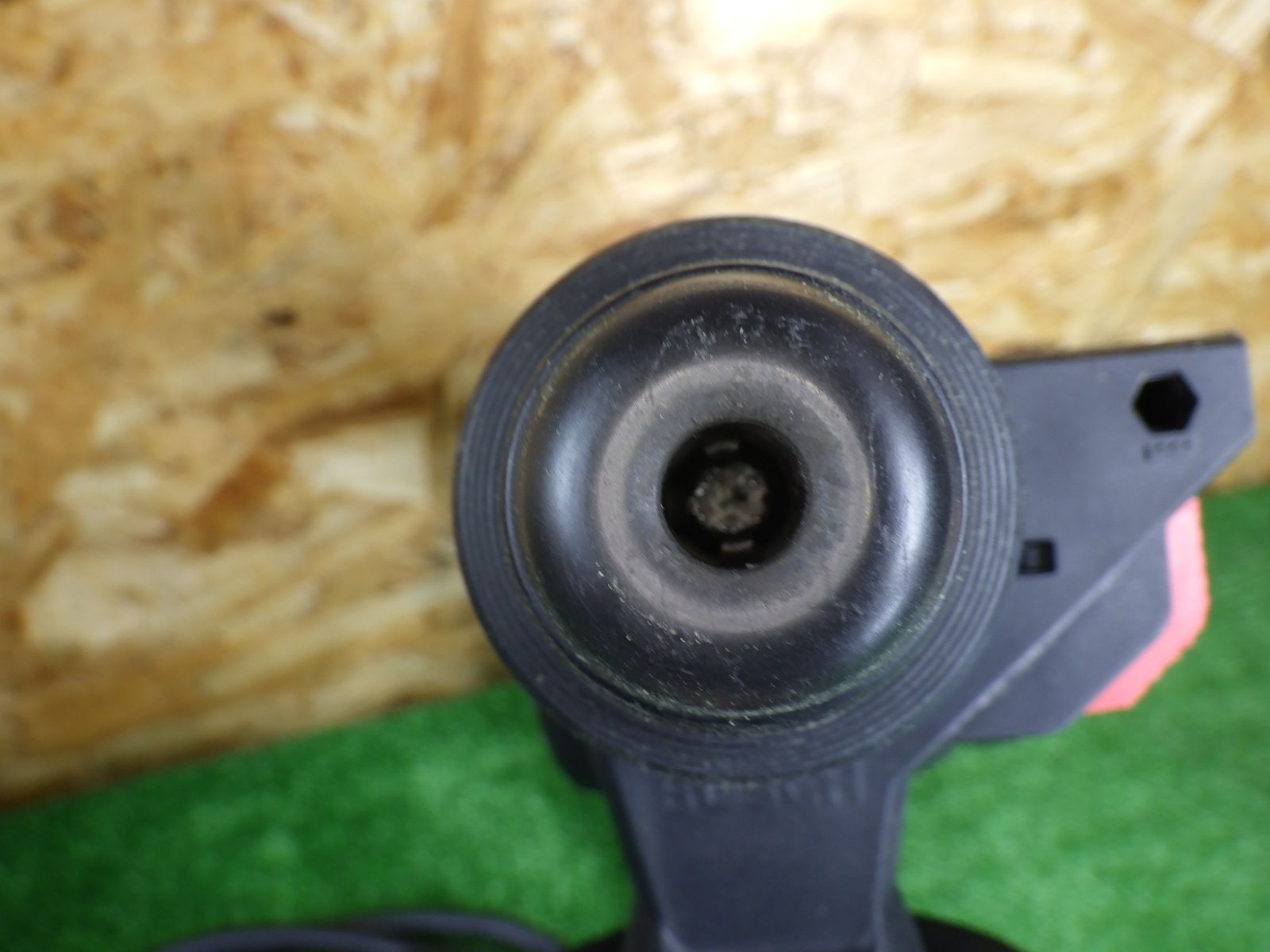 コンクリートの穴あけに ボッシュ SDSプラス ハンマードリル GBH2-26RE ケース付 電動工具 BOSCH 品