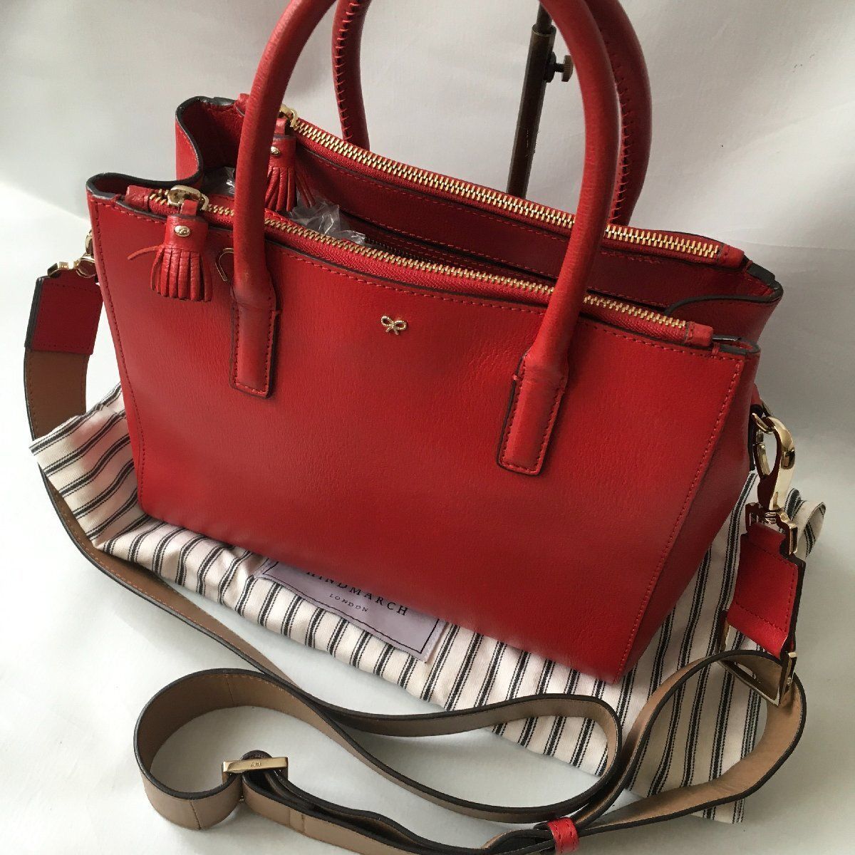 アニヤハインドマーチ　バサースト　レザーショルダーバッグ　トートバッグ 楽天市場】ANYA HINDMARCH アニヤハインドマーチ ショルダー