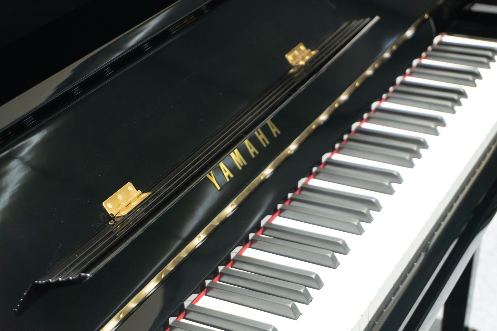 ｜高さ131cm｜黒艶出し仕上げ｜高低椅子付き