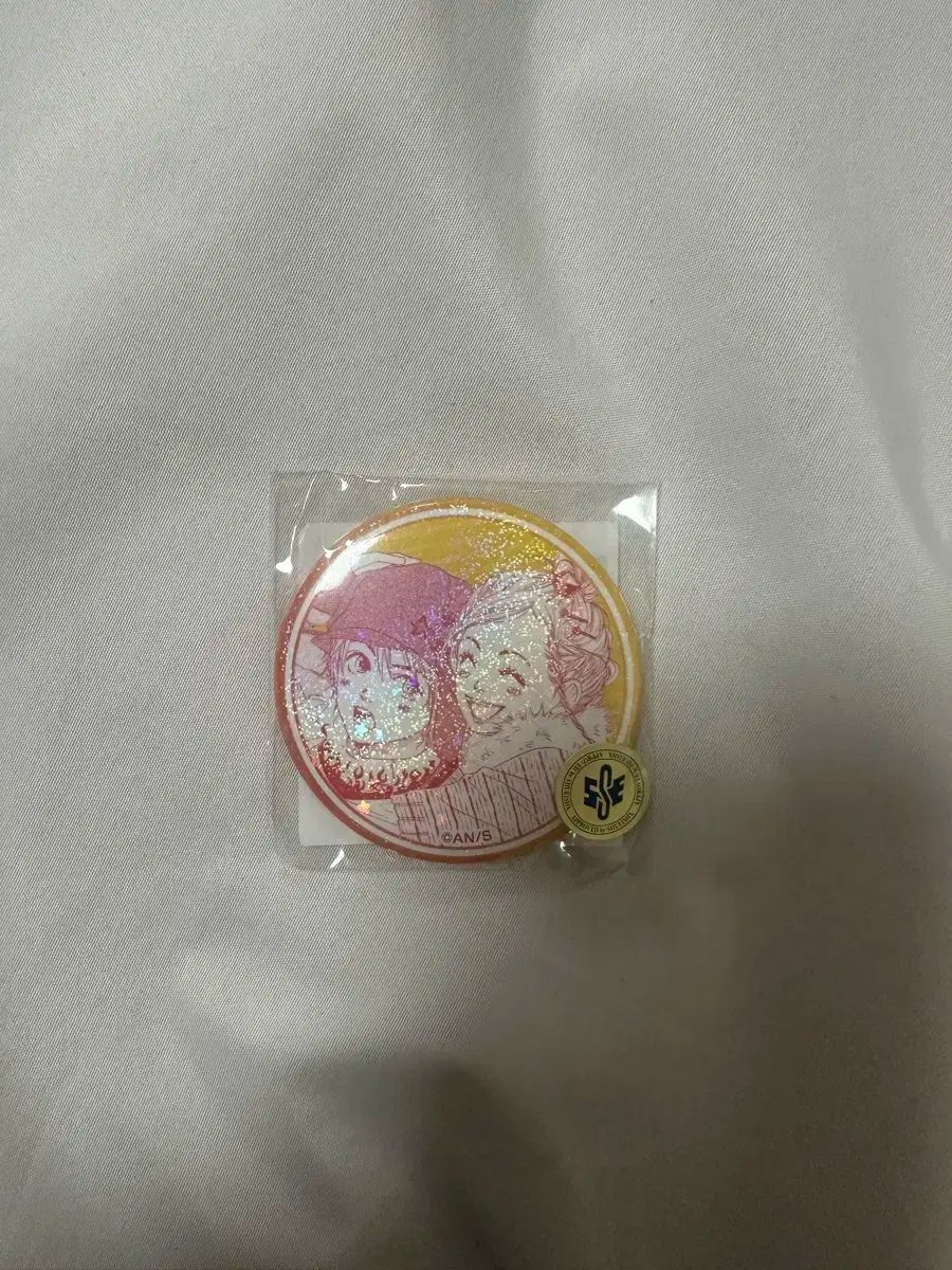 LOVEフレックス 缶バッジ イズミ 大谷