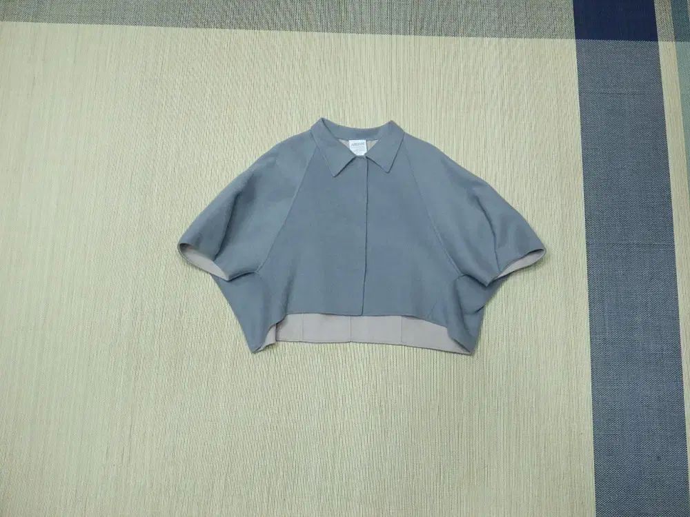 85 アルマーニ コレツィオーニ ウール カシミア ポンチョ ショートジャケット