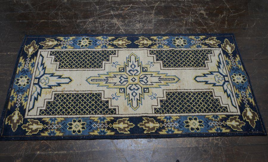 蔵A5380a 古い緞通 段通 敷物 絨毯 木綿 堺赤穂鍋島