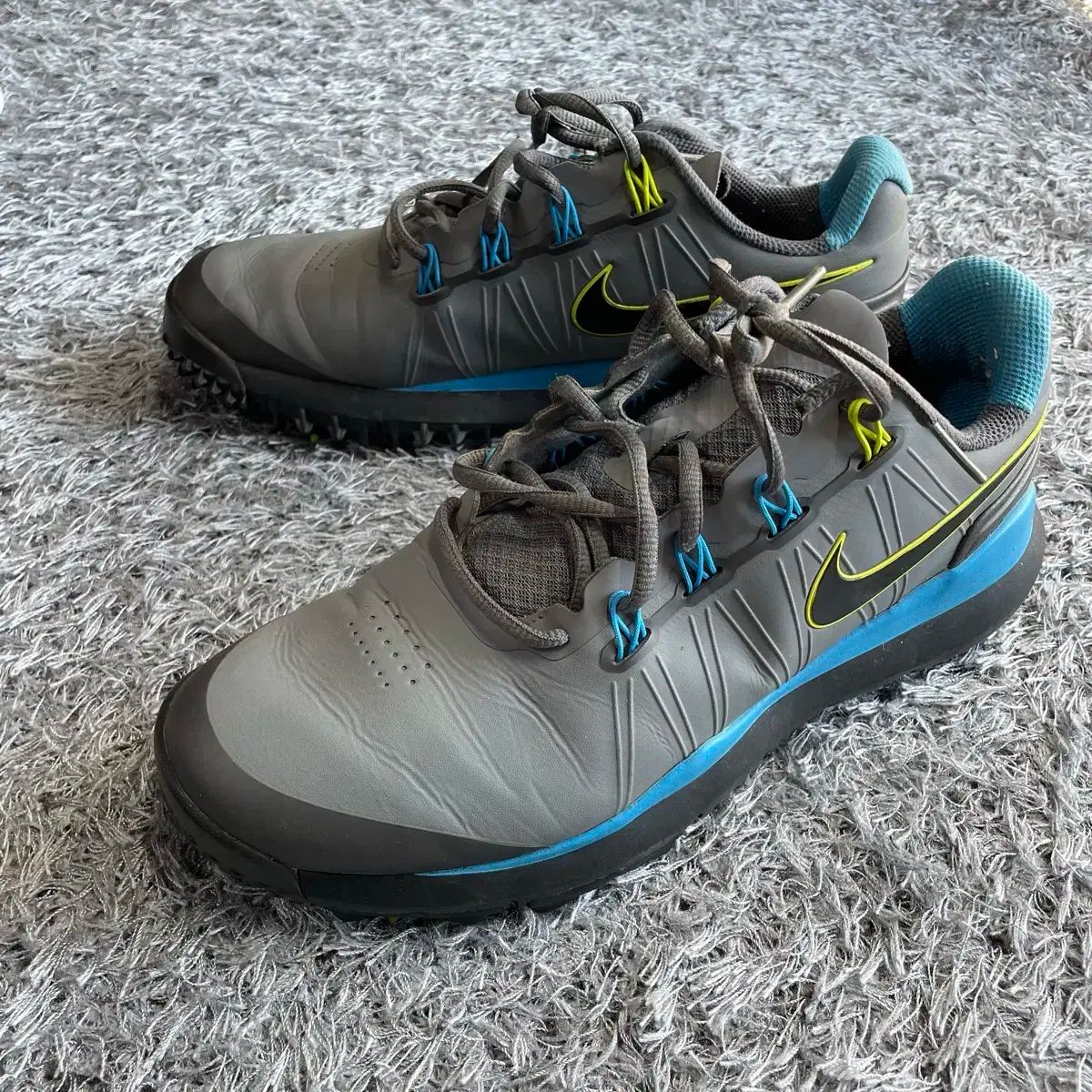 NIKE(ナイキ) タイガー・ウッズ ゴルフシューズ （ 265 270mm