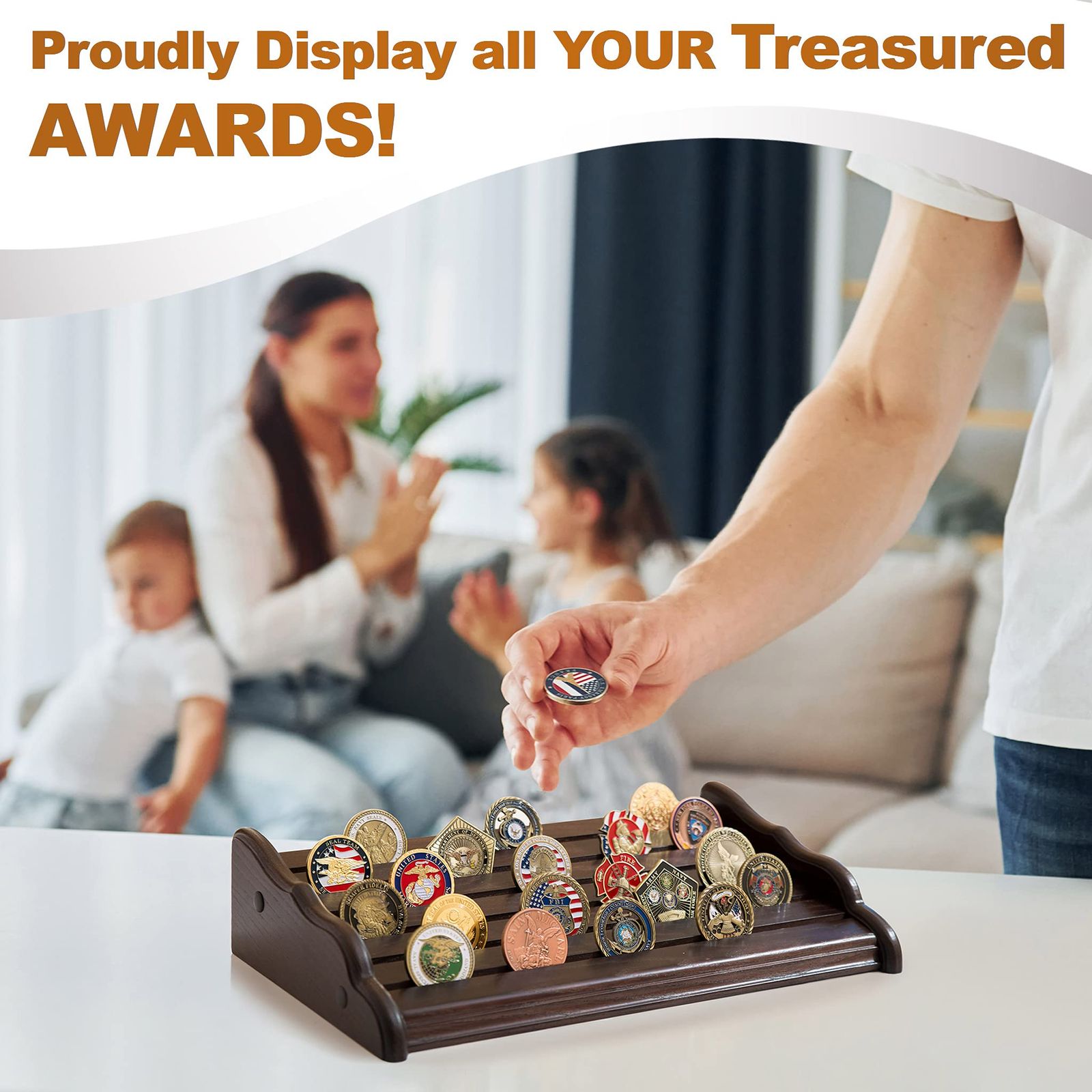 TESLYAR ミリタリー チャレンジコイン スタンド ホルダー ディスプレイラック 木製 アーミー コレクティブル チャレンジコイン  ディスプレイケース 木製スタンド コイン30~36枚収納 天然無垢材 ブラウン 誕生日 バナー 手作り