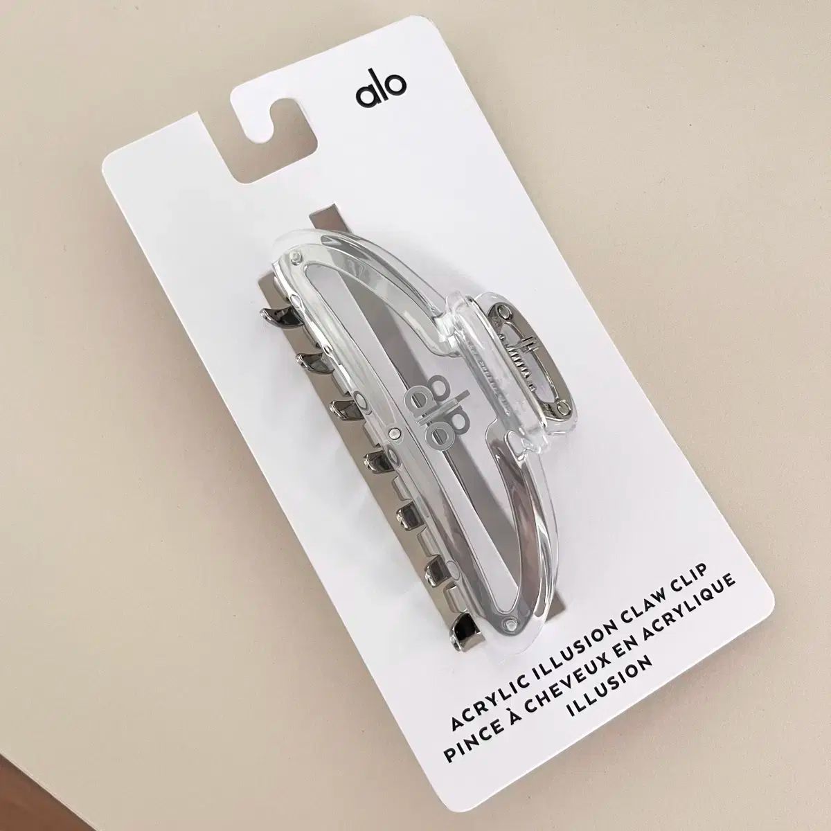 関送込】 * Alo Yoga *90's Claw Clip ヘアクリップ (ALO Yoga/ヘア