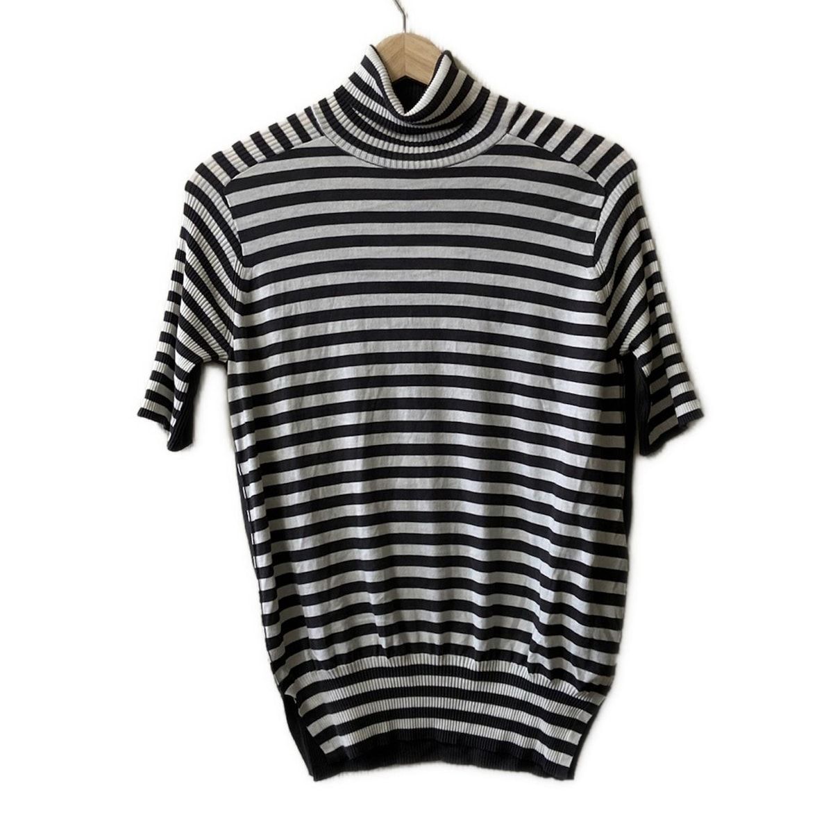 【美品】バーバリー　半袖スキッパーポロシャツ　ノバチェック　黒　ロゴ刺繍　5 美品】バーバリー 半袖スキッパーポロシャツ ノバチェック 黒