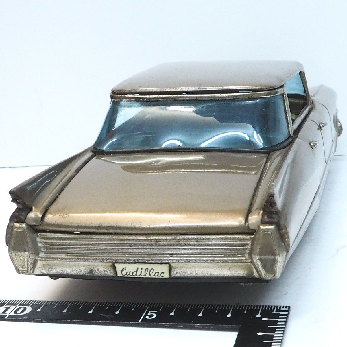 萬代屋【キャデラック セダン 大サイズ黄土】ブリキtin toy car【箱無】 萬代屋【キャデラック セダン 大サイズ黄土】ブリキtin toy car【箱無