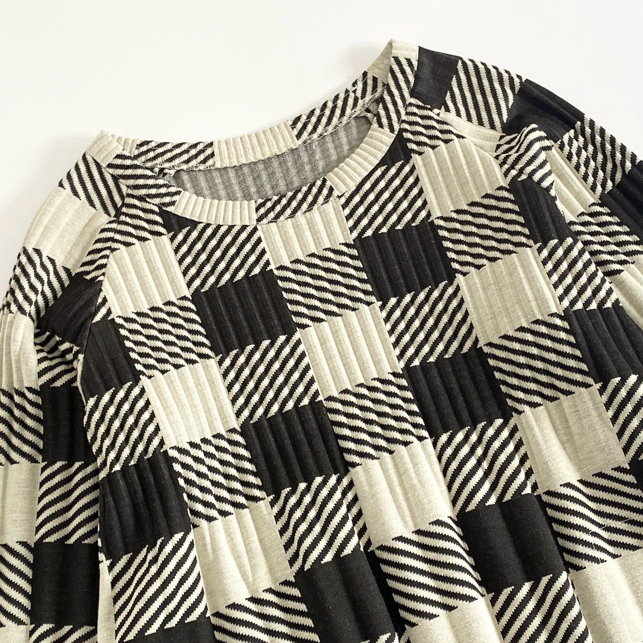 60i30 PLEATS PLEASE ISSEY MIYAKE プリーツプリーズ イッセイミヤケ チェック柄 プリーツ長袖ワンピース チュニック  ロングスリーブ 日本製 PP43-JH734 3 ブラウン系 ポリエステル - メルカリ