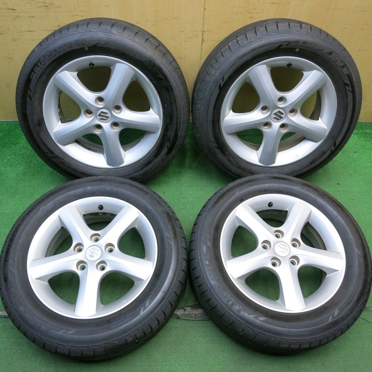 バリ溝 24年 キレイ 9.5分 スズキ SX4 純正 205|60R16 ブリヂストン LUFT RV2 16インチ PCD114.3|5H 5061601AKノ