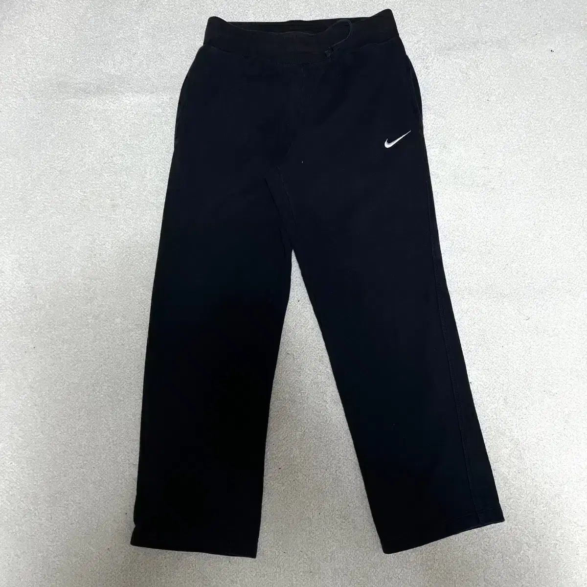 【雷市場（ポンジャン）商品韓国直送】 M 95 Nike(ナイキ） トレーナー パンツ 黒