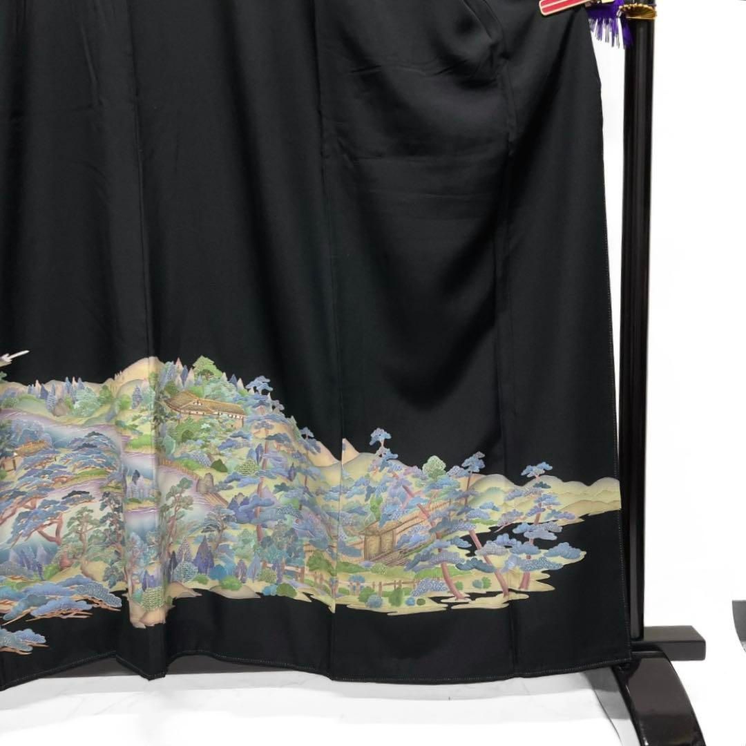 黒留袖 スワトウ刺繍 宗刺繍 風景 遠山 松 流水 五つ紋 着物 黒留袖 スワトウ刺繍 宗刺繍 風景 遠山 松 流水 五つ紋 着物