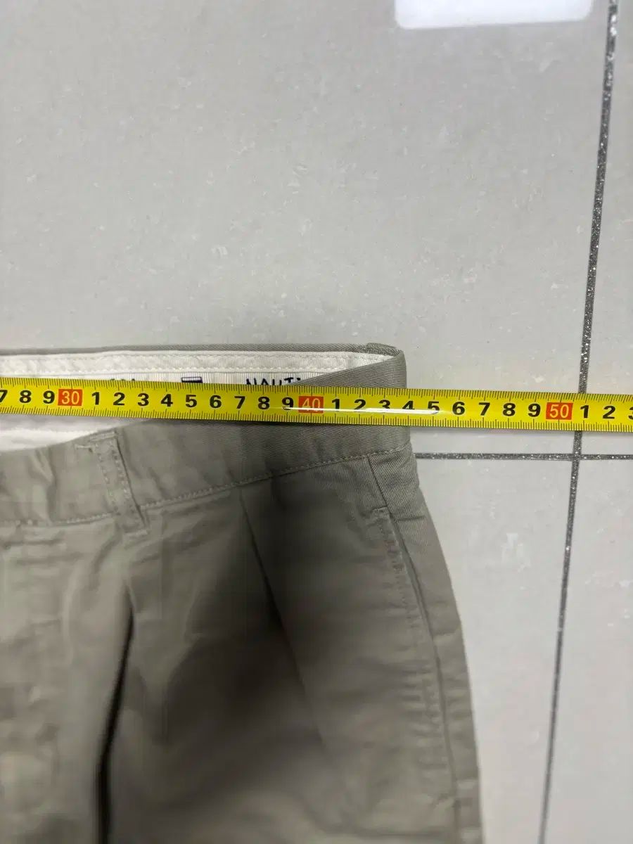 チノパンツ あきお