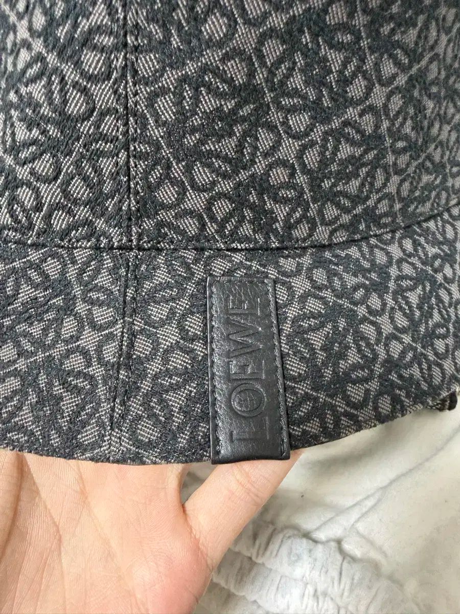 バケットハット