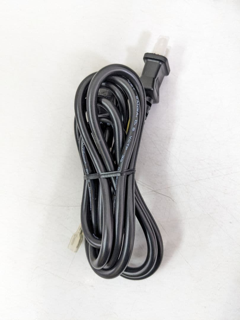 振動マシーン「キュットネス」 ◇MTG/家庭用振動マシーン『QUTONESS