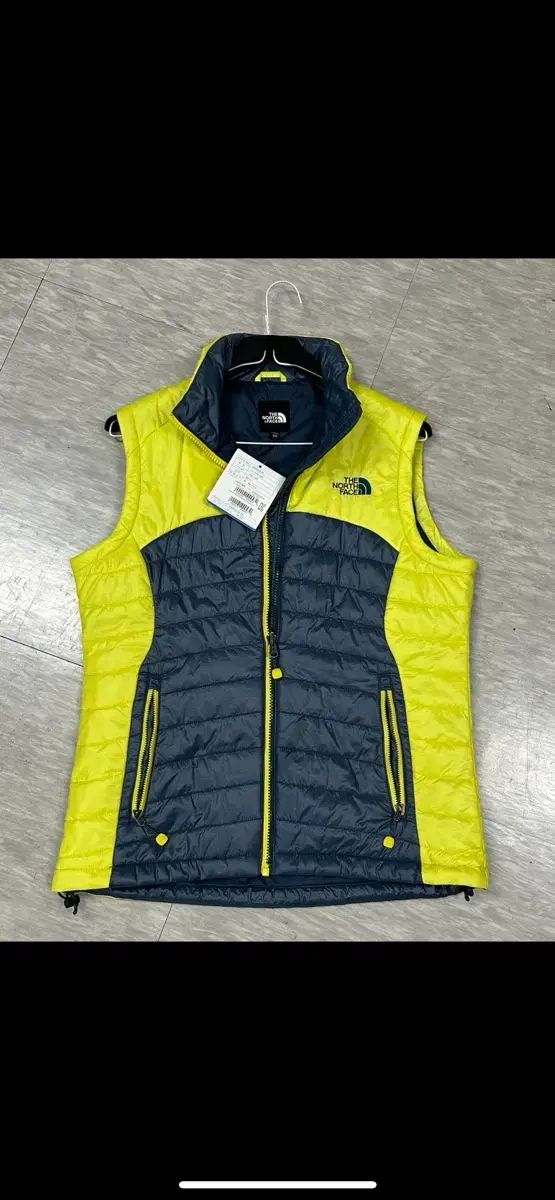 90s THE NORTH FACE ダウンベスト VINTAGE THE NORTH FACE ロゴ 刺繍