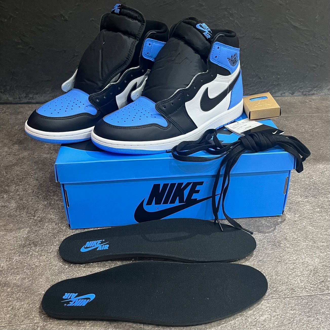 国内正規 未使用 Nike Air Jordan 1 Retro High OG 