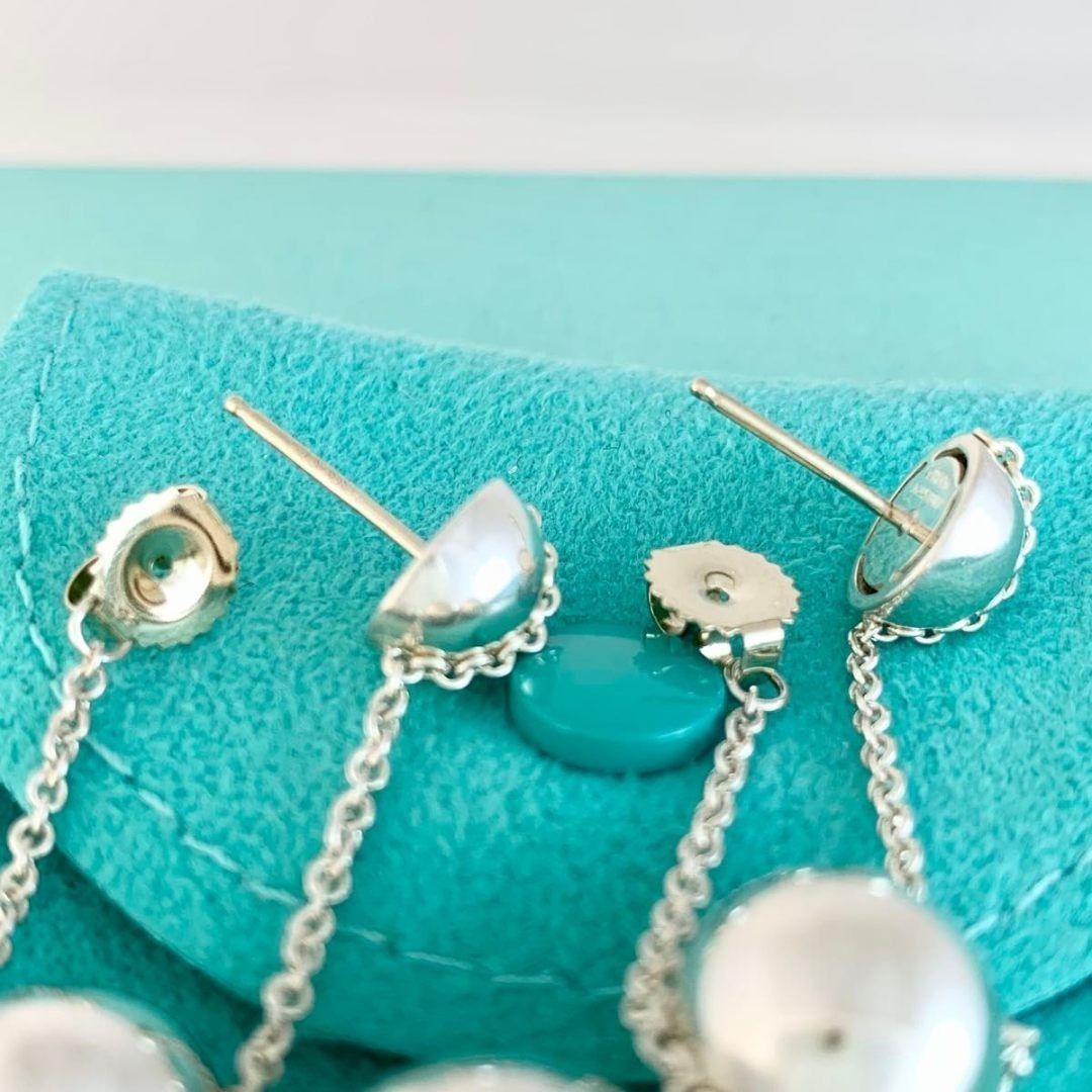 ティファニー ハードウェア トリプル ボール ドロップピアス Q82e