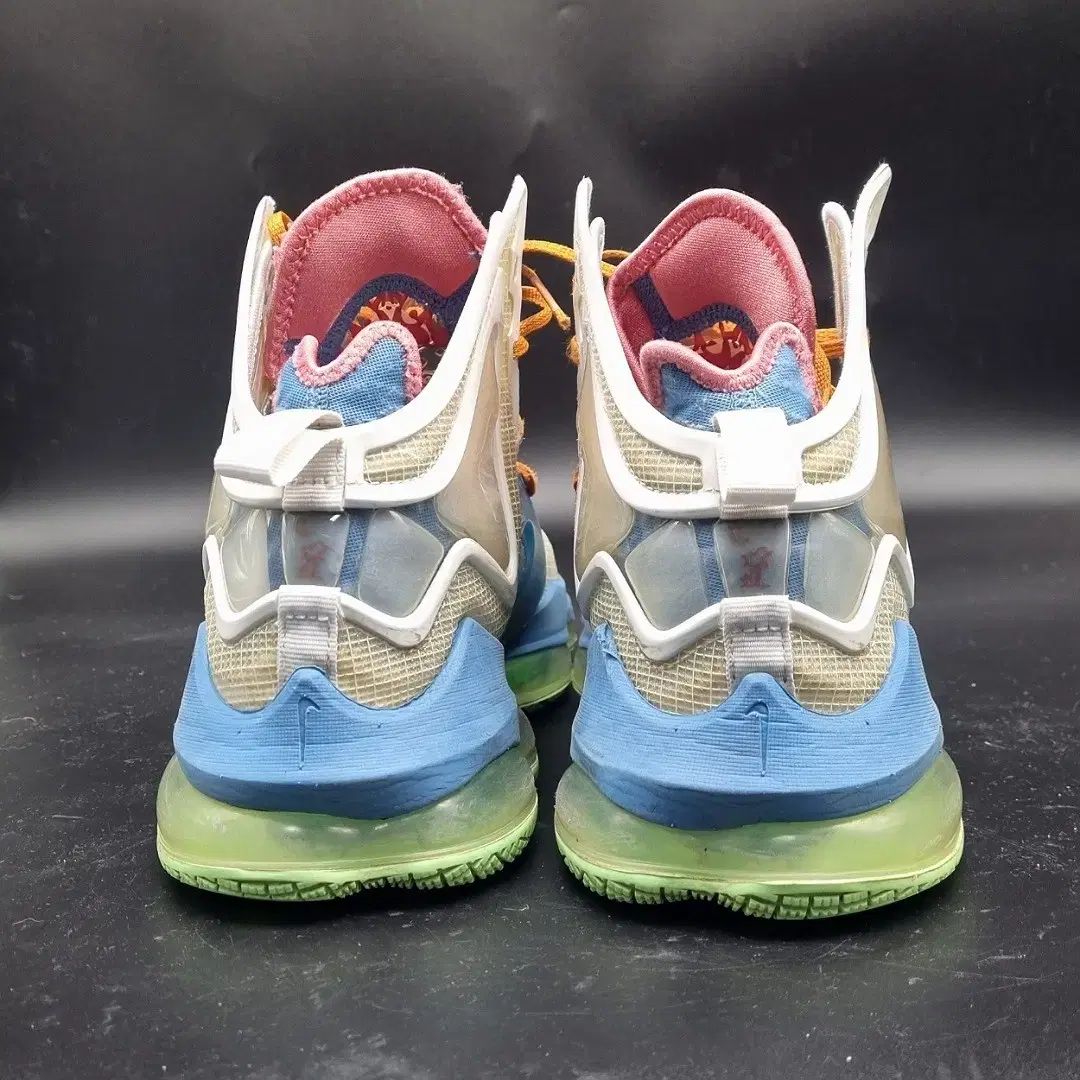 5*》様 【美品】NIKE レブロン・ジェームズ バスケットボールシューズ 23 5*》様 【美品】NIKE レブロン・ジェームズ バスケットボール