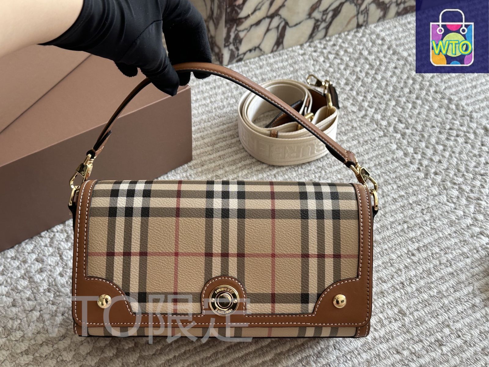 今日特価】Burberry バーバリー クラシック メッセンジャー