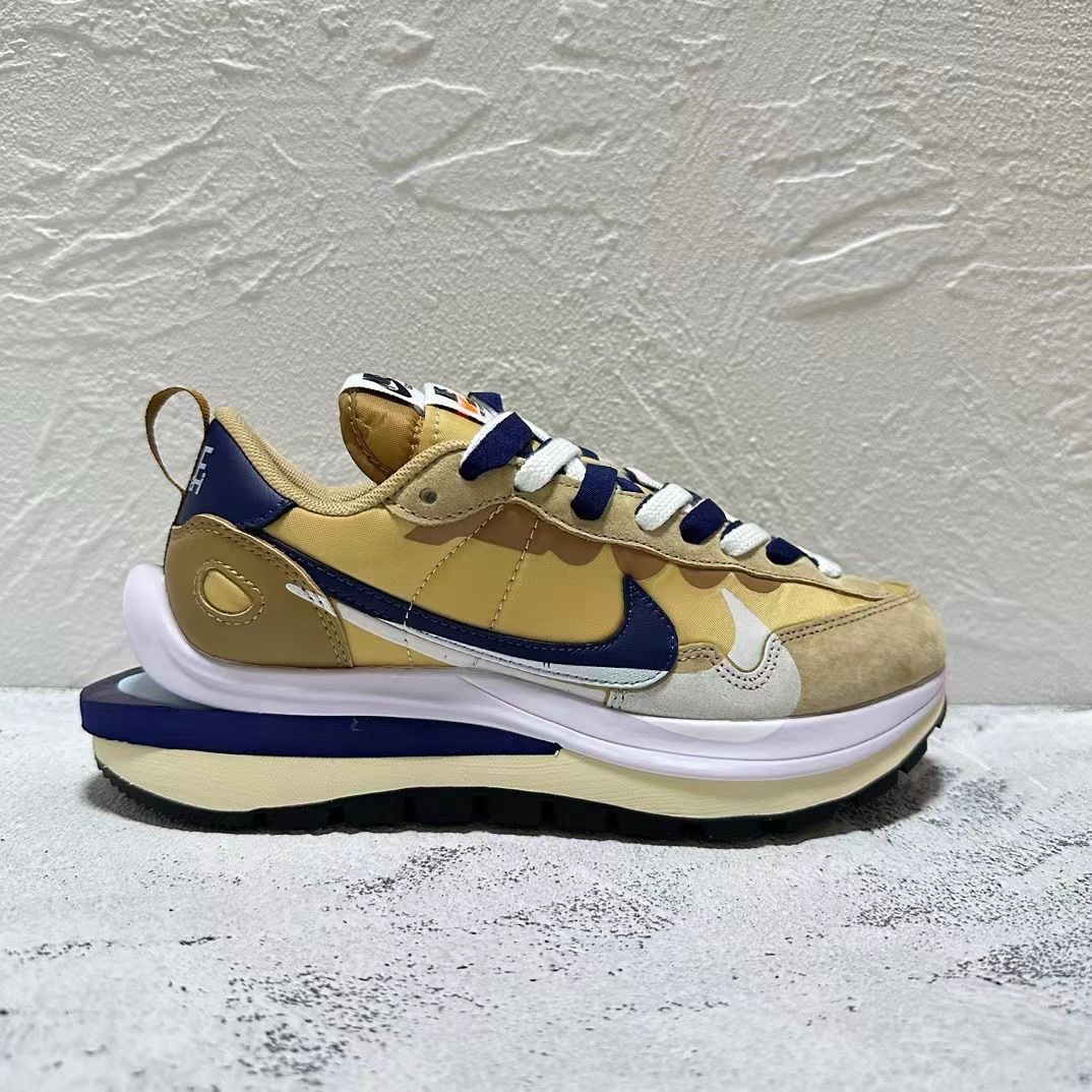 sacai × Nike LD Waffle スニーカー