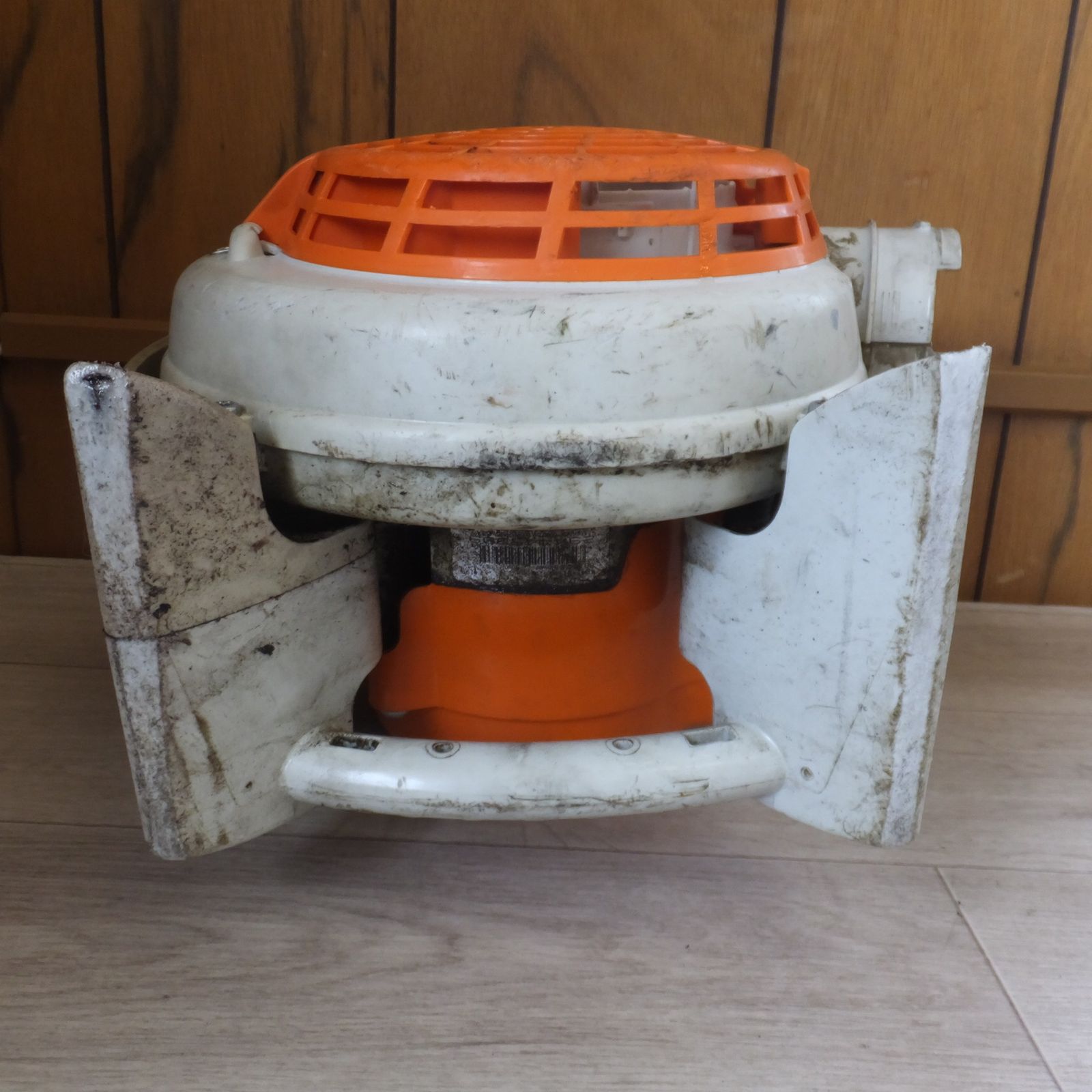 送料無料] 岐阜発☆スチール STIHL エンジンブロワー BG86C-E Blower 