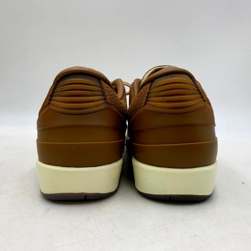 Two 18 × Nike Air Jordan 2 Low 