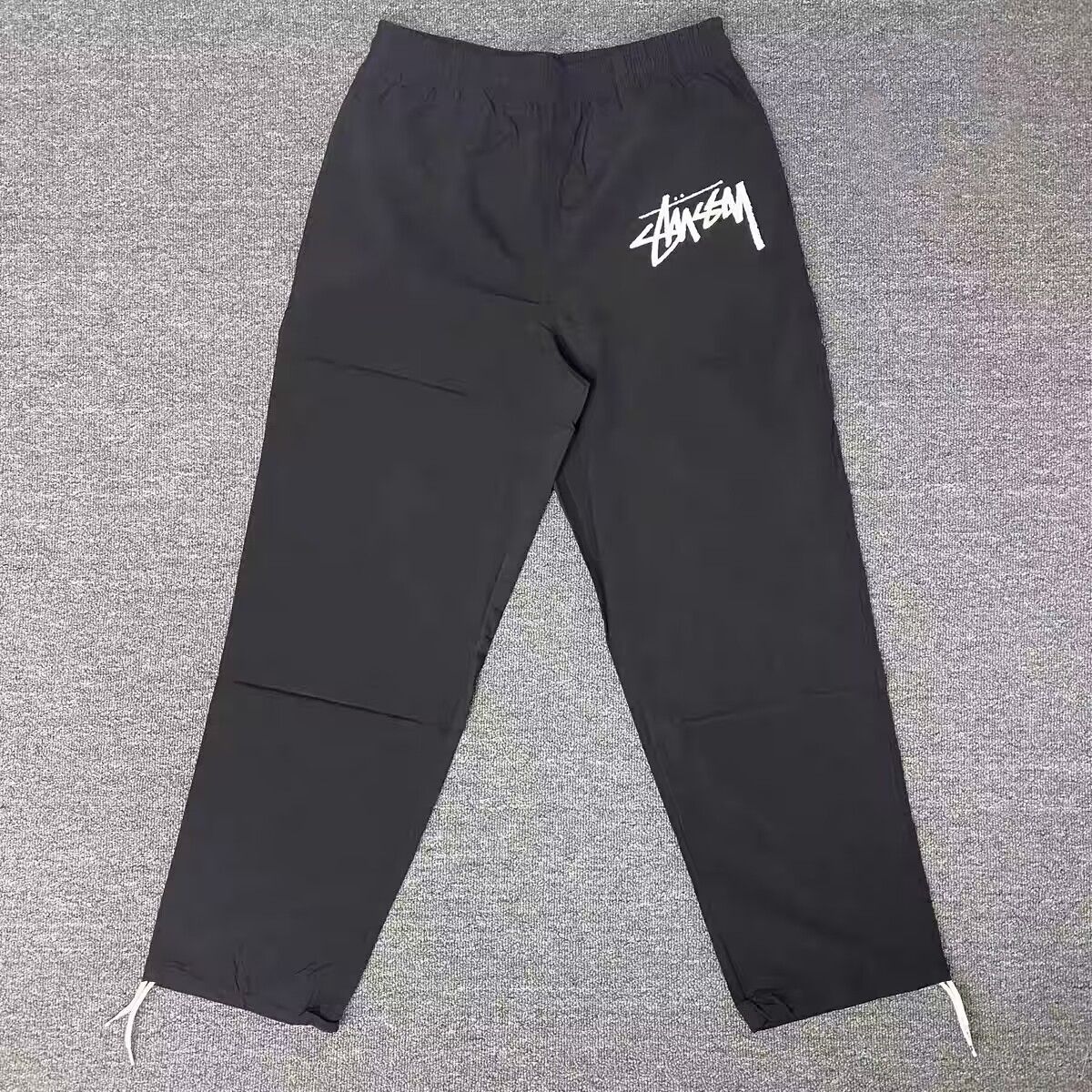 新品、STUSSY コラボ ステューシー ズボン 秋 ゆったり