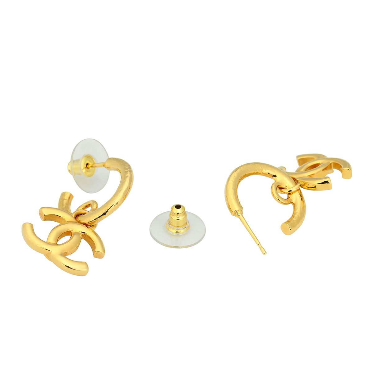 CHANEL ゴールド ロゴチャーム ピアス 【公式通販】