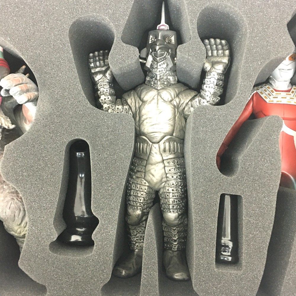 ウルトラマン フィギュア CCP 大怪獣シリーズ 特撮 ウルトラマン