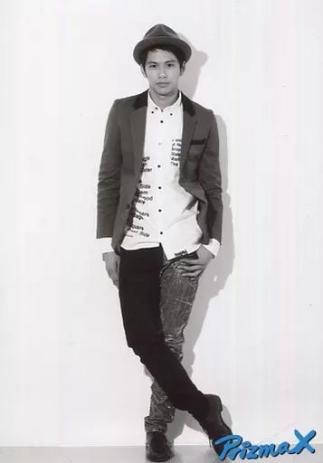 pricemaX 生写真 中古】生写真(男性) PrizmaX /森崎ウィン/全身・衣装グレー・白・帽子