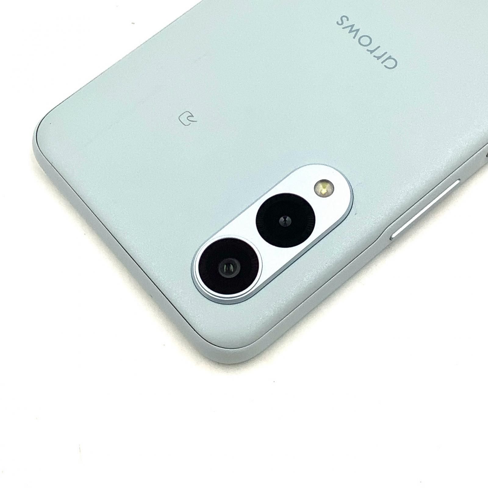 富士通 arrows We2 64GB ライトブルー docomo SIMフリー F-52E