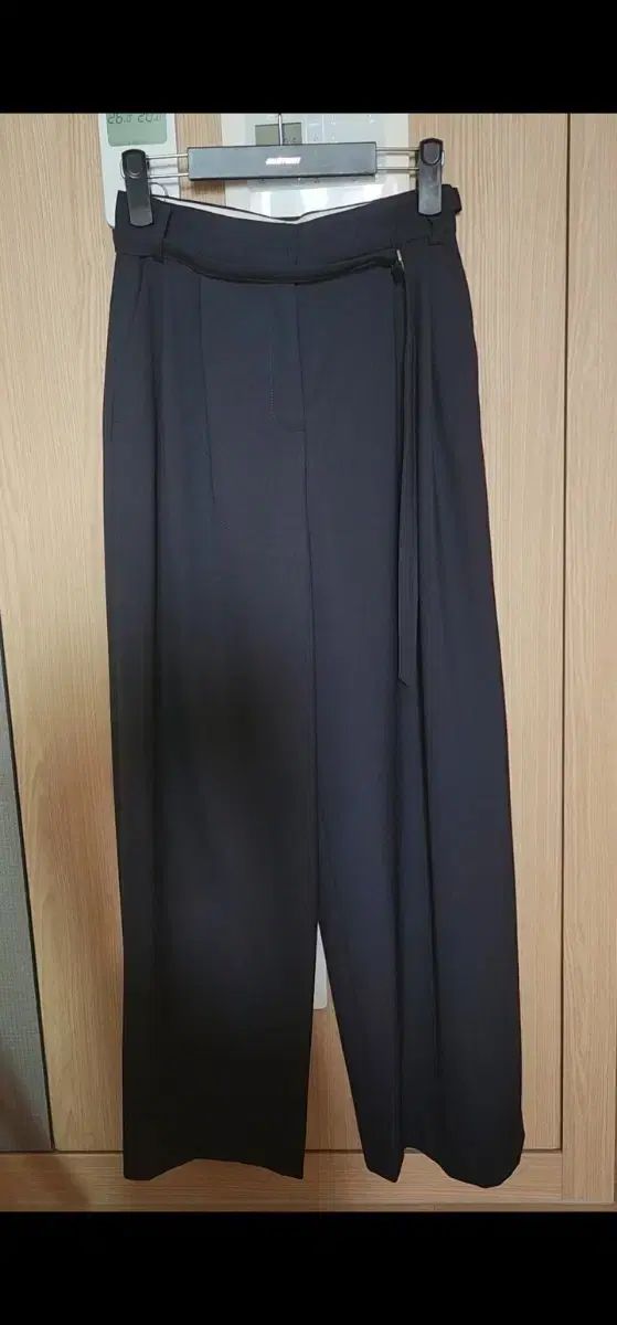 アッテヴァネッサ ブリューノ 38 ワイド パンツ ズボン