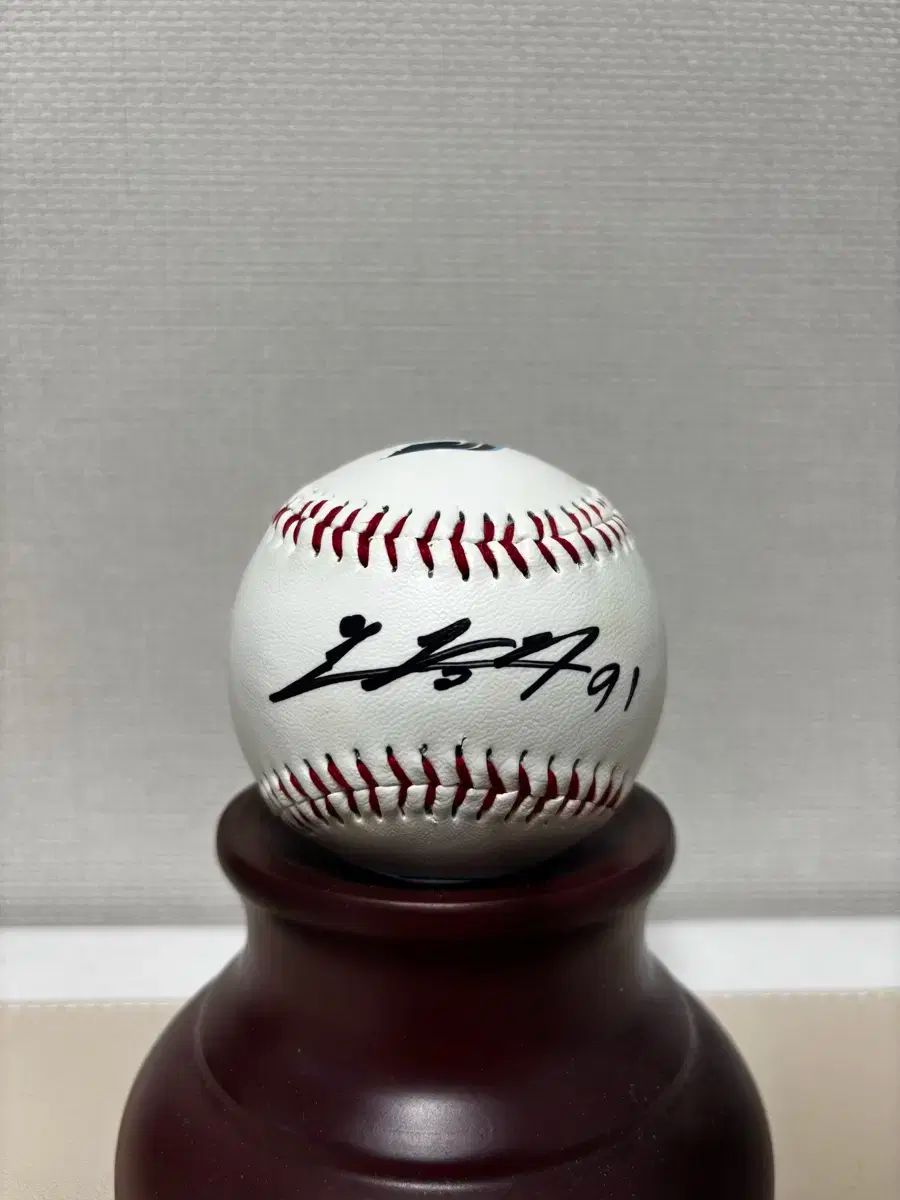 ロッテ・ジャイアンツ 尹棟熙（ユン・ドンヒ） kbo 公式球 直筆