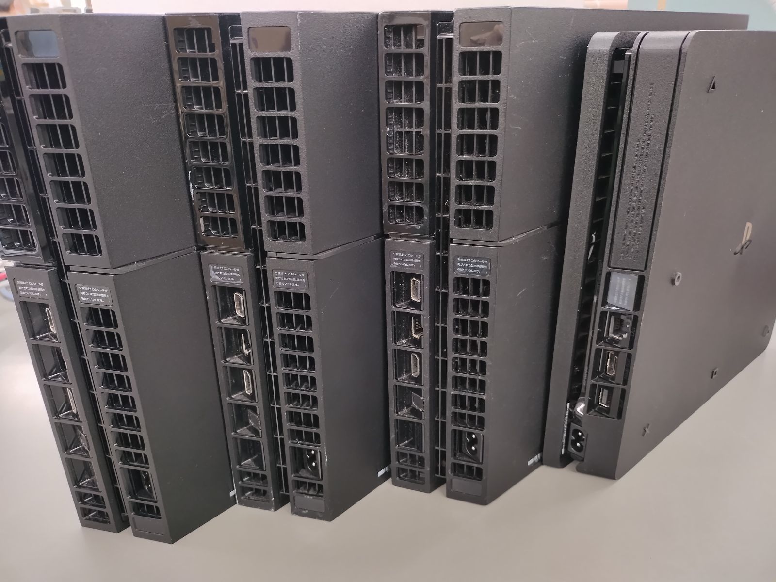 ジャンク本体】初期型・薄型PS4 4台セット 本体のみ 動作不良品【50-55 