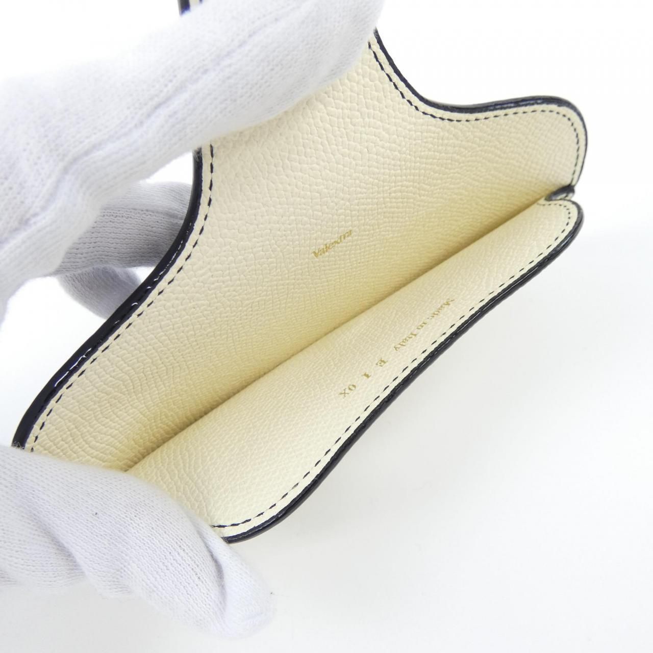 ヴァレクストラ VALEXTRA