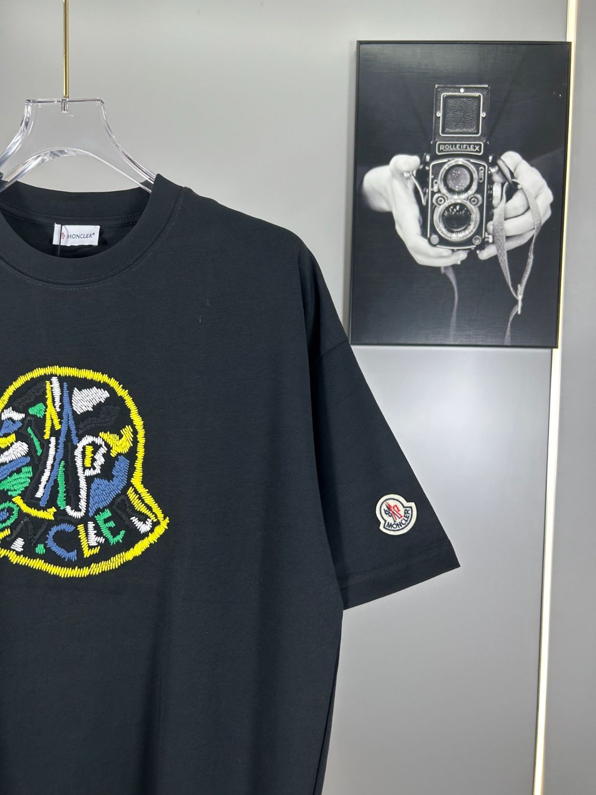 Moncler刺繍ロゴ