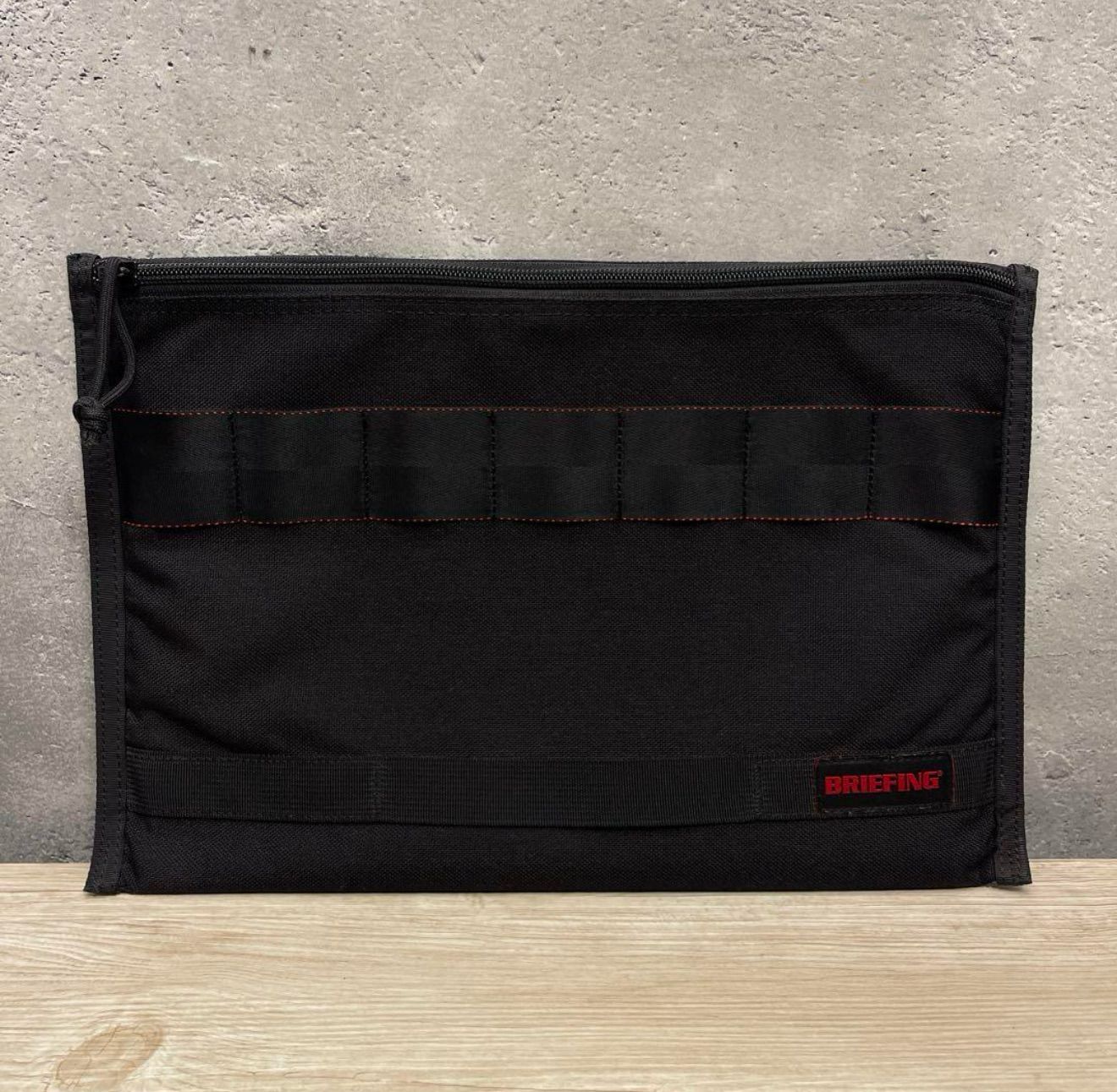 マリークワント　ポケモン初コラボ 完全完売カラー新品ピカチュウポーチ　匿名配送 マリークワント ポケモン初コラボ 完全完売カラー新品ピカチュウポーチ