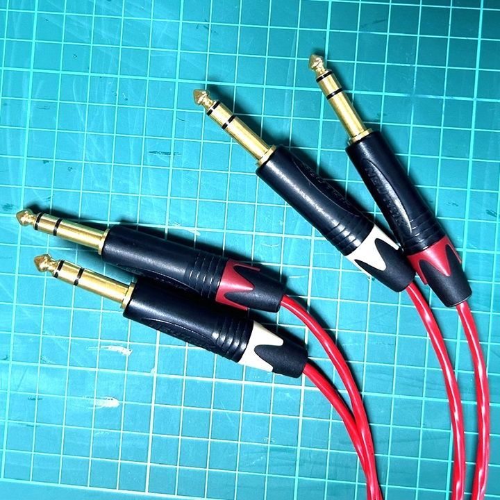 DJ
