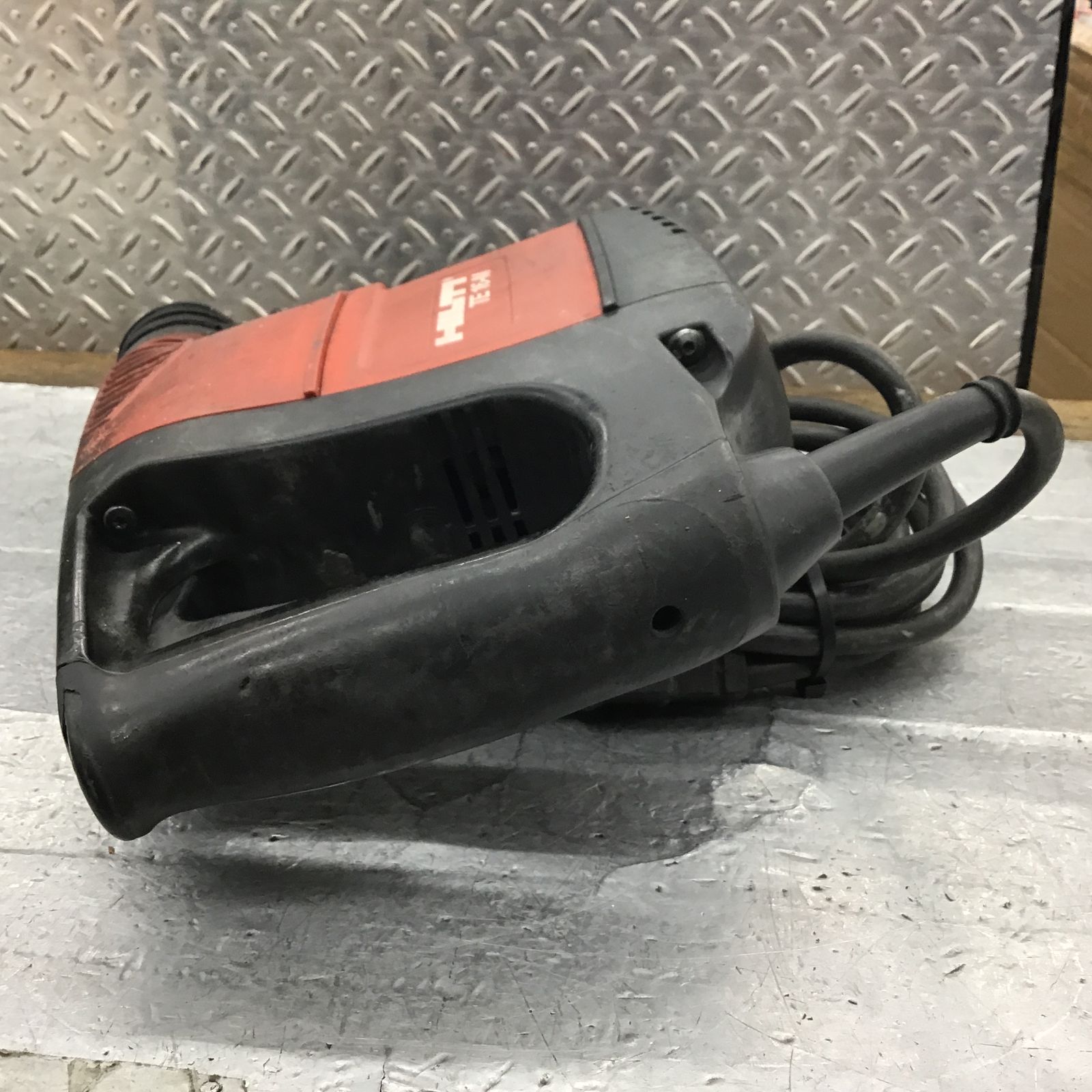 ○ヒルティ(HILTI) ハンマドリル TE16-M【所沢店】 - メルカリ