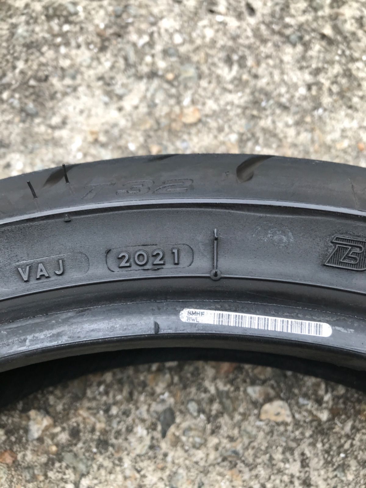 ブリヂストン◎T32. 120/70ZR17. 180/55ZR17 Amazon.com: Bridgestone Battlax Sport Touring T32 Rear Tire