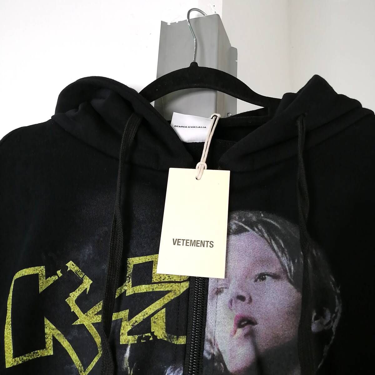 未使用】XSサイズ VETEMENTS 再構築ジップパーカー / KISS タイタニック ZIP-UP HOODIE BLACK ヴェトモン パーカー  (#D-14) - メルカリ