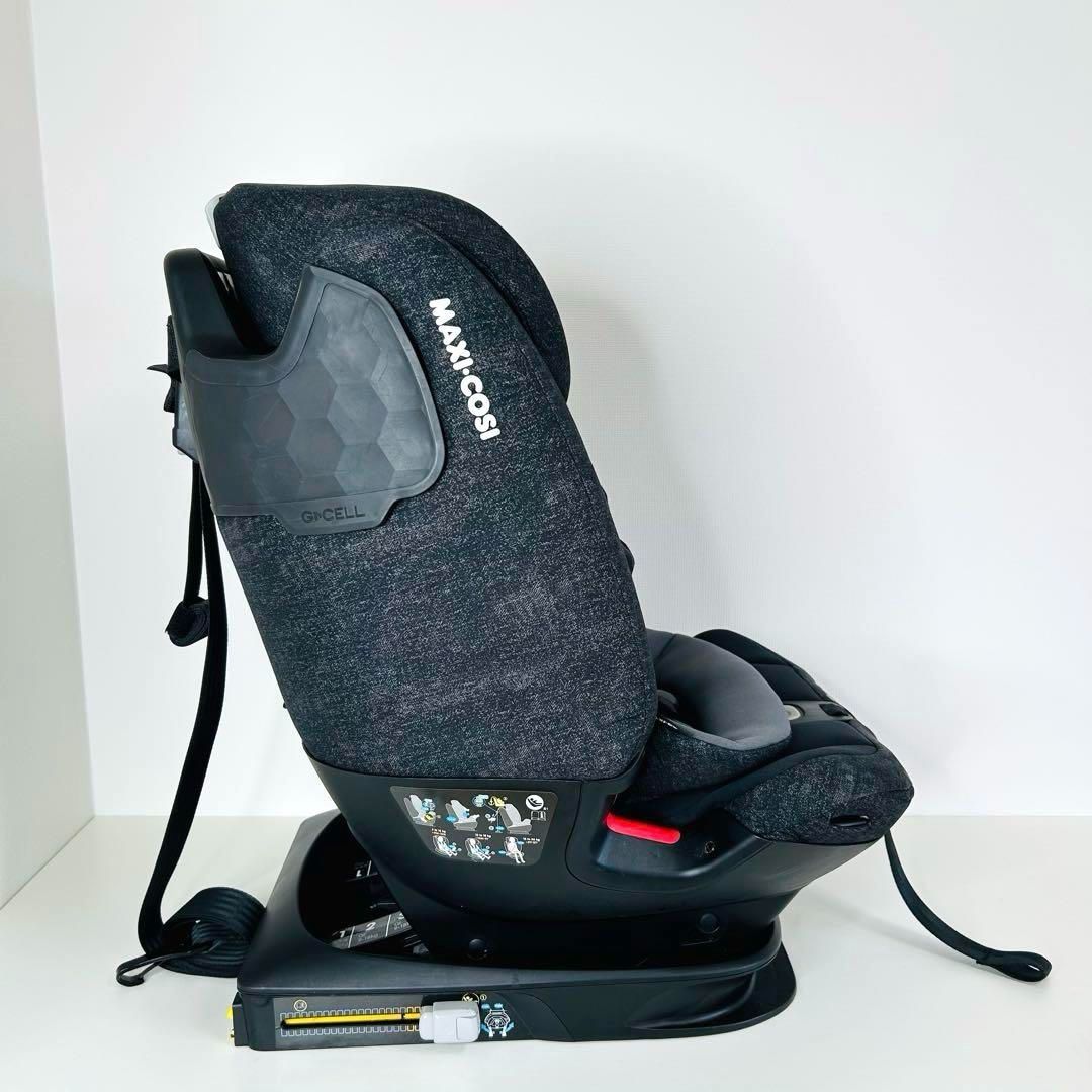 Maxi-Cosi Titan Pro チャイルドシート　送料込み チャイルドシートのMAXI-COSI（マキシコシ）