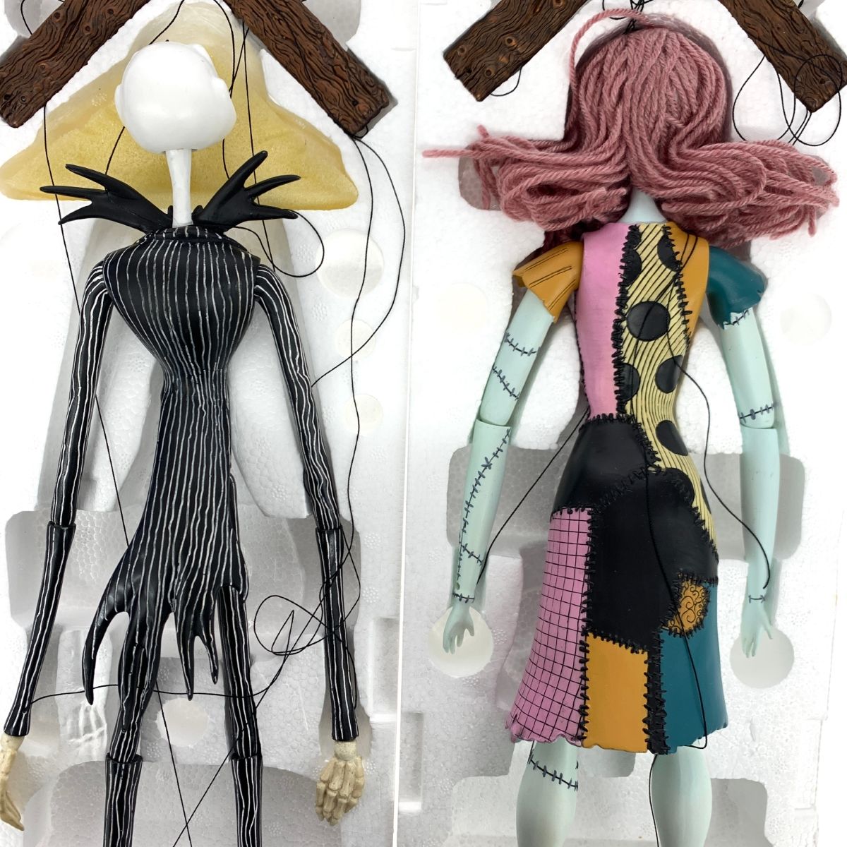 新品同様 NECA  ナイトメア・ビフォア・クリスマス ジャック&サリー マリオネット フィギュア 2個セット     　240002229256 新品同様 NECA ナイトメア・ビフォア・クリスマス ジャック