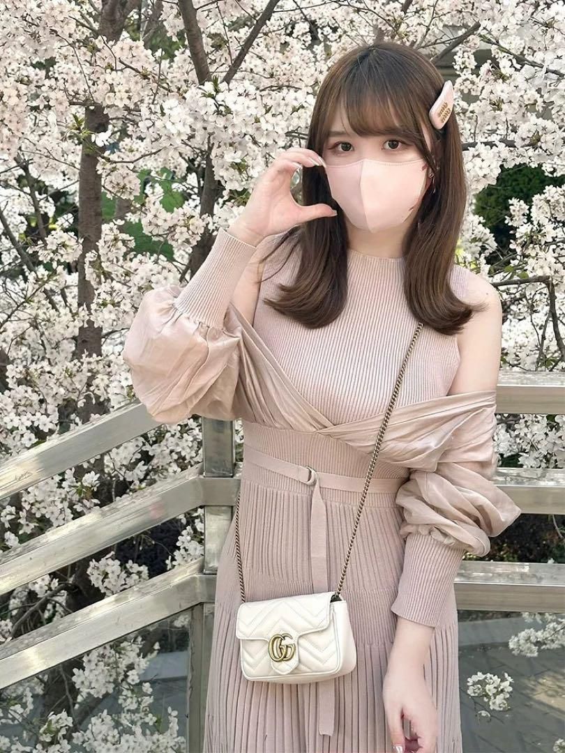 春のお出かけに ドッキングフ ニットワンピース